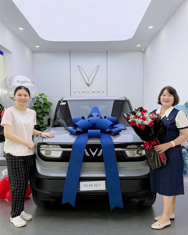 Mừng Quý Khách Hàng Nhận Xe Mới