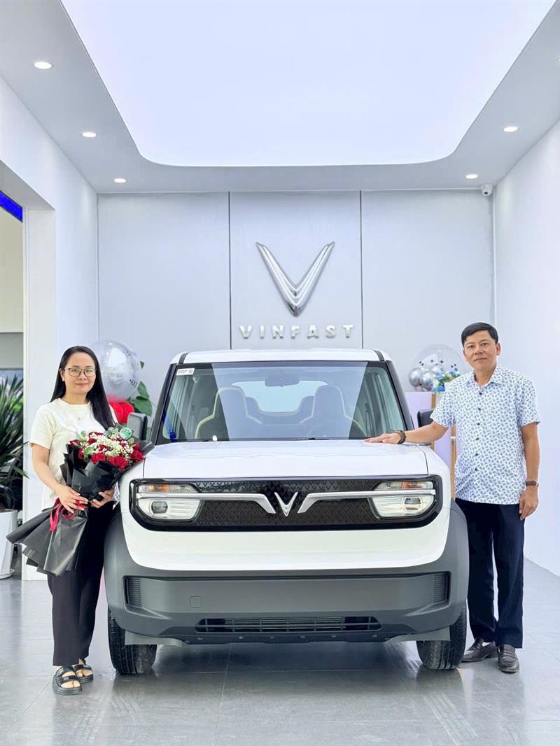 Mừng Quý Khách Hàng Nhận Xe Mới